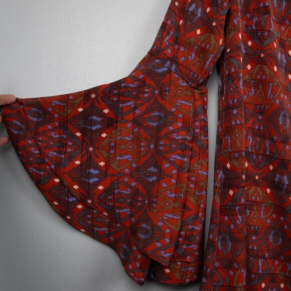 Basically Me red abstract print shift dress-S - Picture 3 of 7